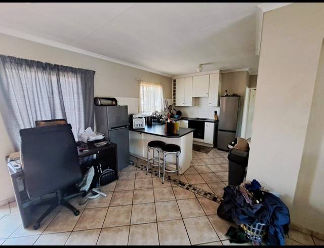 2 BEDROOM APARTMENT FOR SALE IN HIGHVELD
